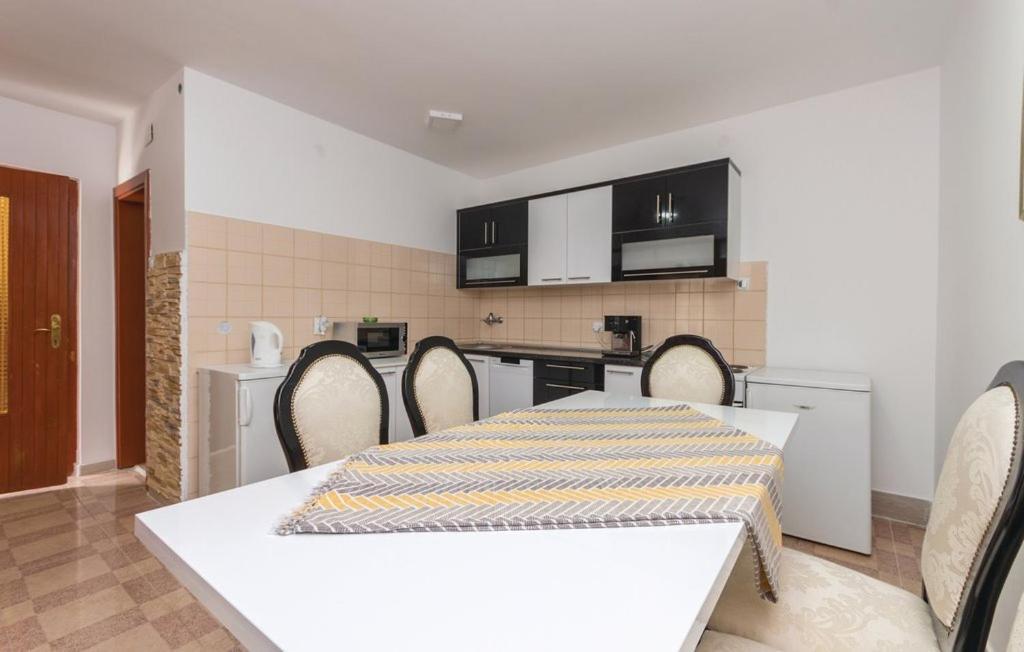 Villa Diana Pakoštane Екстериор снимка