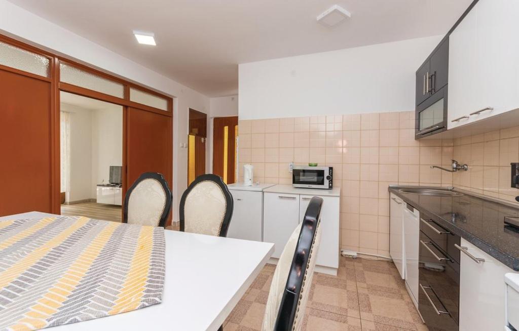Villa Diana Pakoštane Екстериор снимка